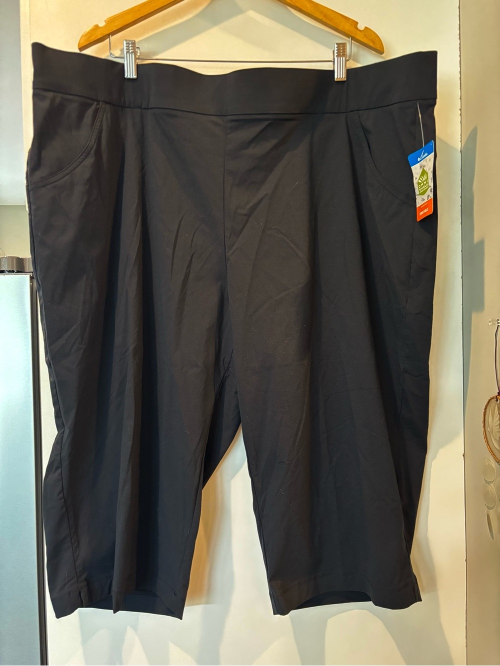 Columbia Anytime Omni-Shield Casual women's black pull on capris size 3X new!
